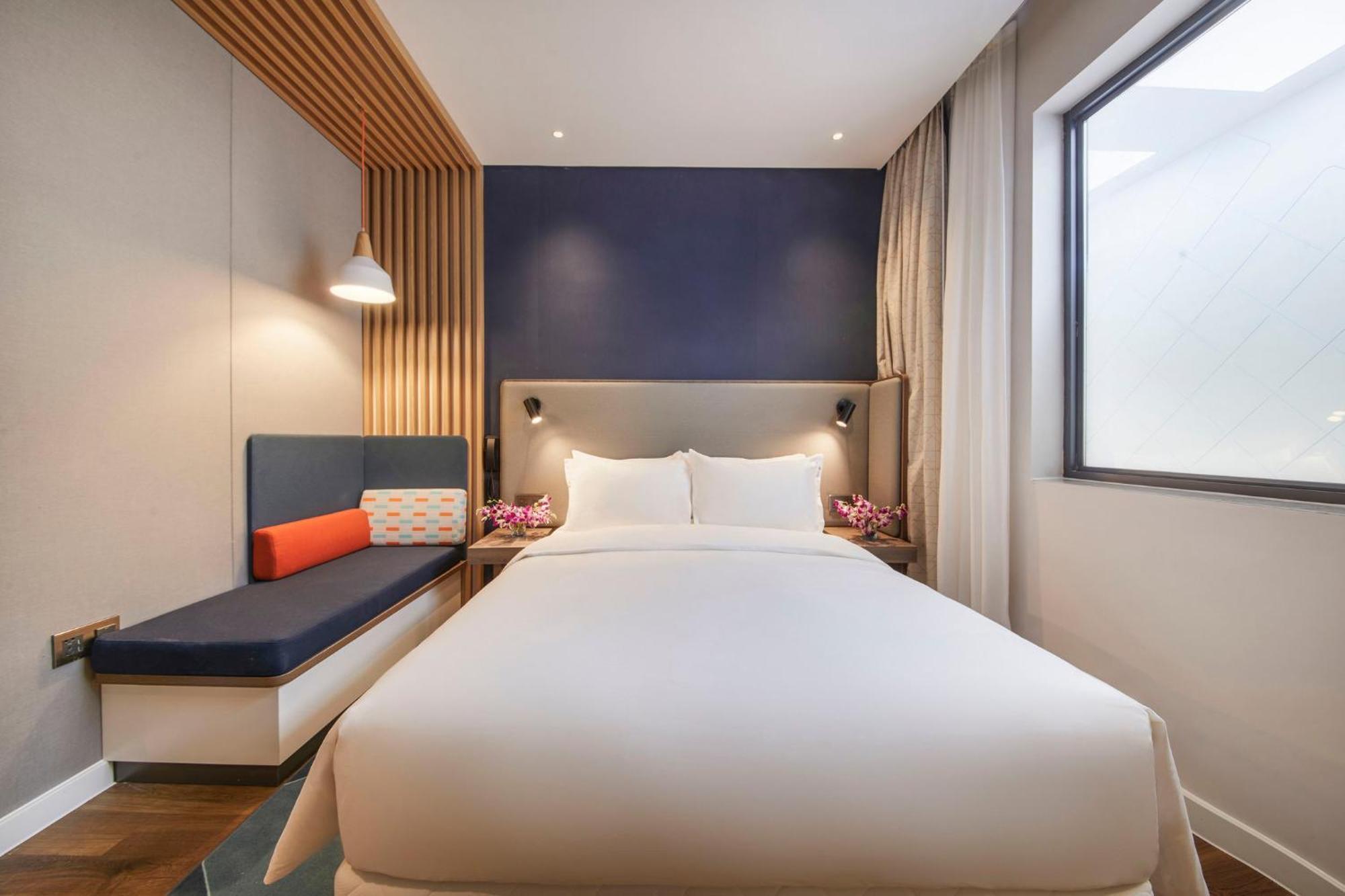 Holiday Inn Express Shanghai Xuhui Binjiang, An Ihg Hotel Zewnętrze zdjęcie