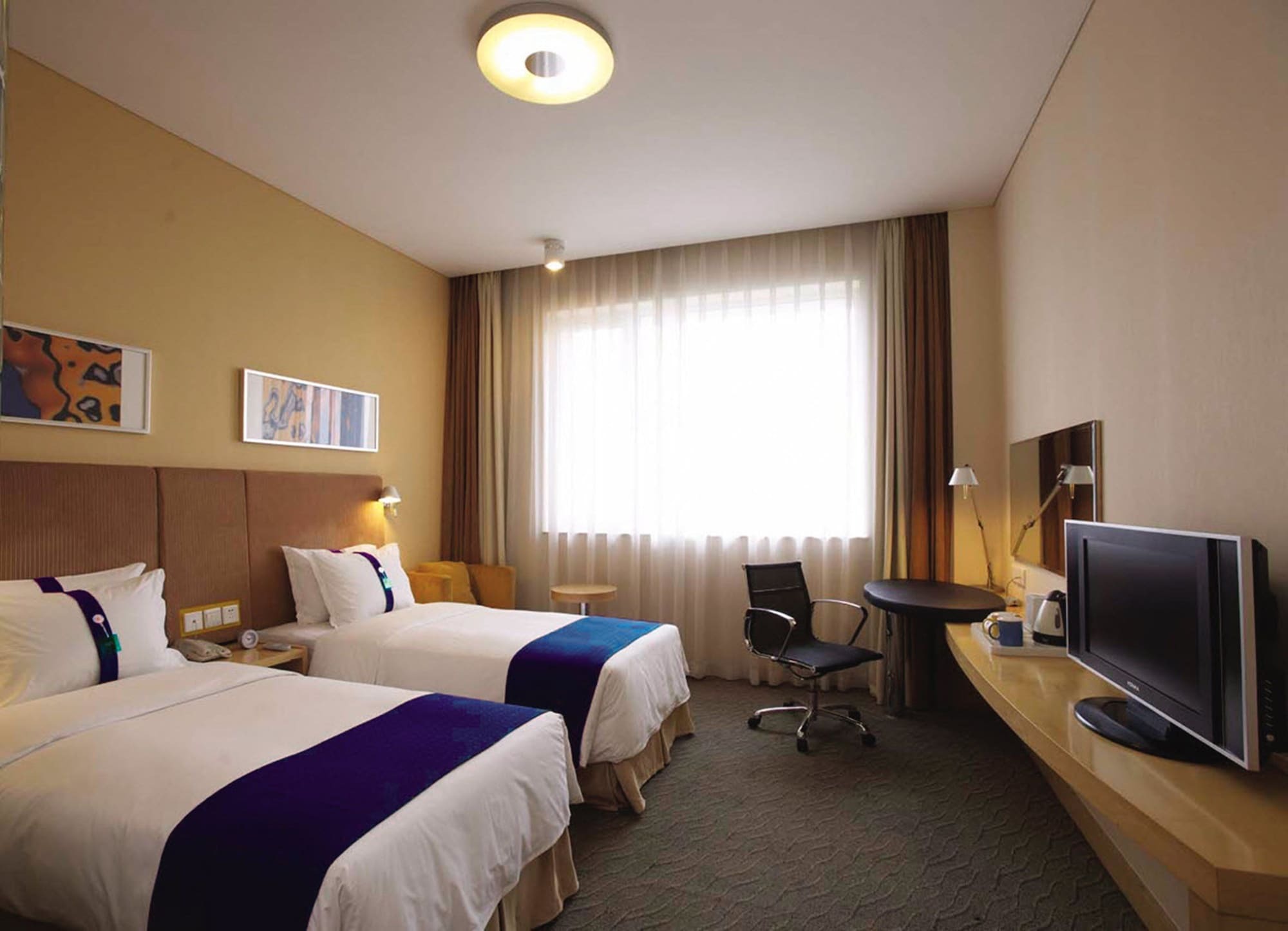 Holiday Inn Express Shanghai Xuhui Binjiang, An Ihg Hotel Zewnętrze zdjęcie